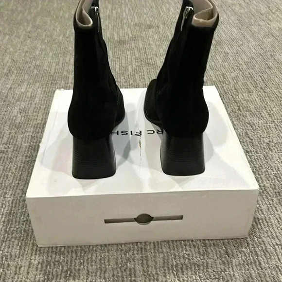 Marc Fisher Women's Rodana Ankle Boot 10 Wide - Picture 5 of 7